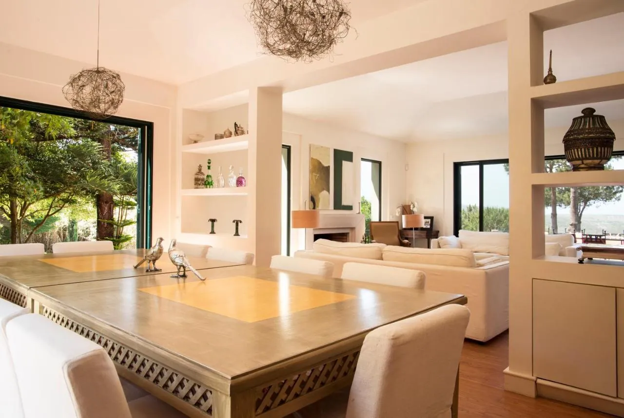 Dining table for the whole group, open to the living room